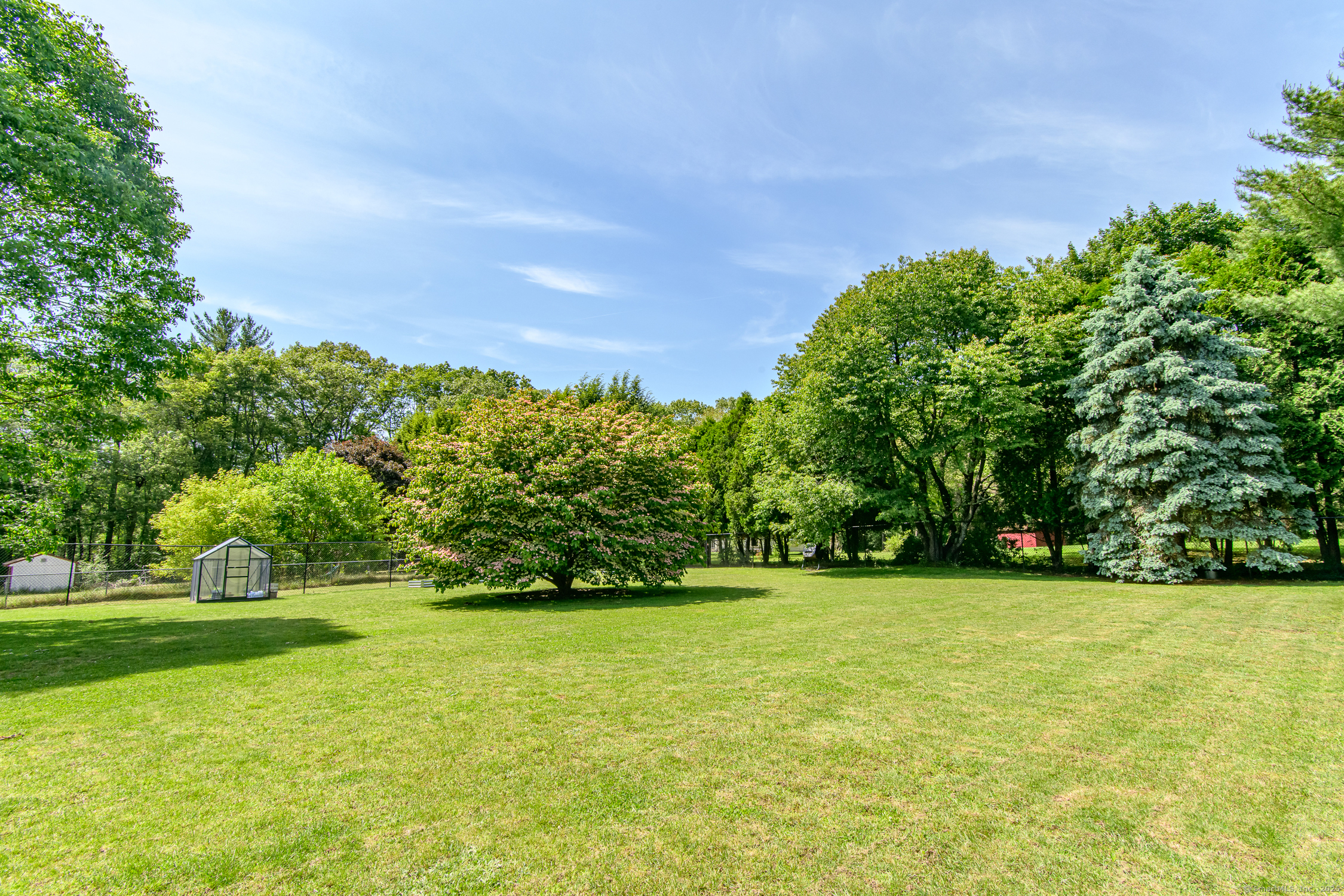 Woodstock, Connecticut 06281, United States, 3 Bedrooms Bedrooms, ,1 BathroomBathrooms,Residential,Pending,155890