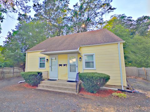 8 Howard Court East Hartford CT 06108