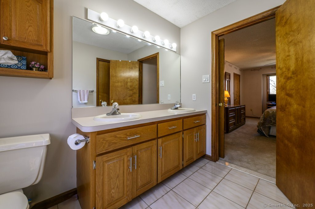 73 Mark Drive, Southington, Connecticut image 19
