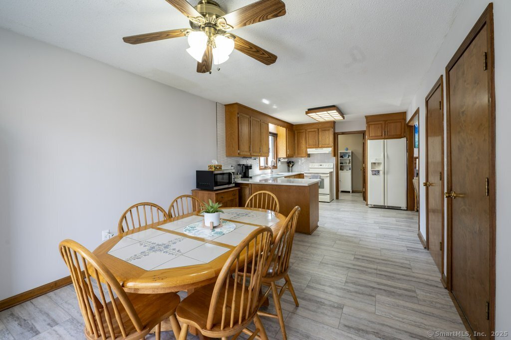 73 Mark Drive, Southington, Connecticut image 12