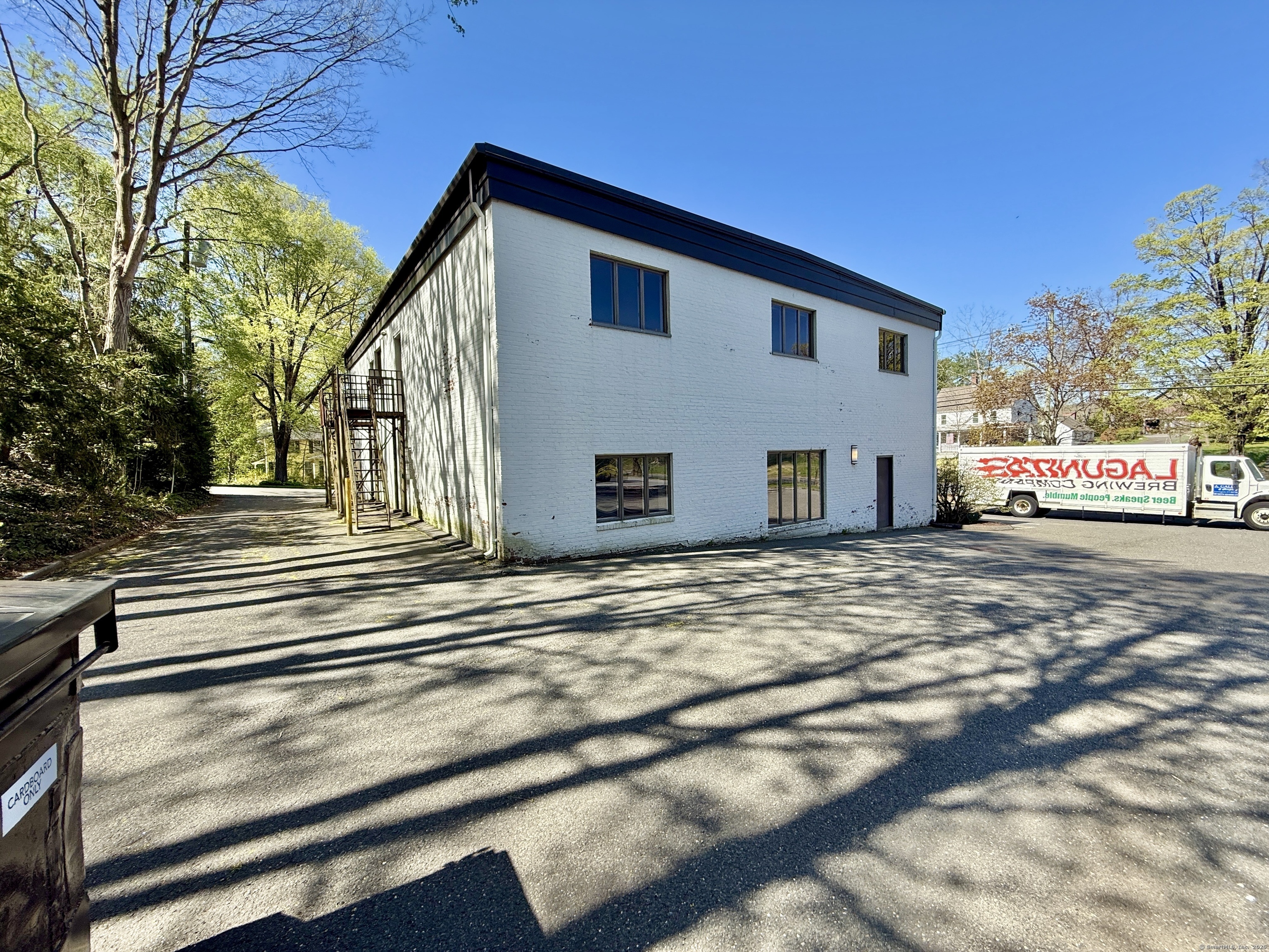 73 Main Street South 1B