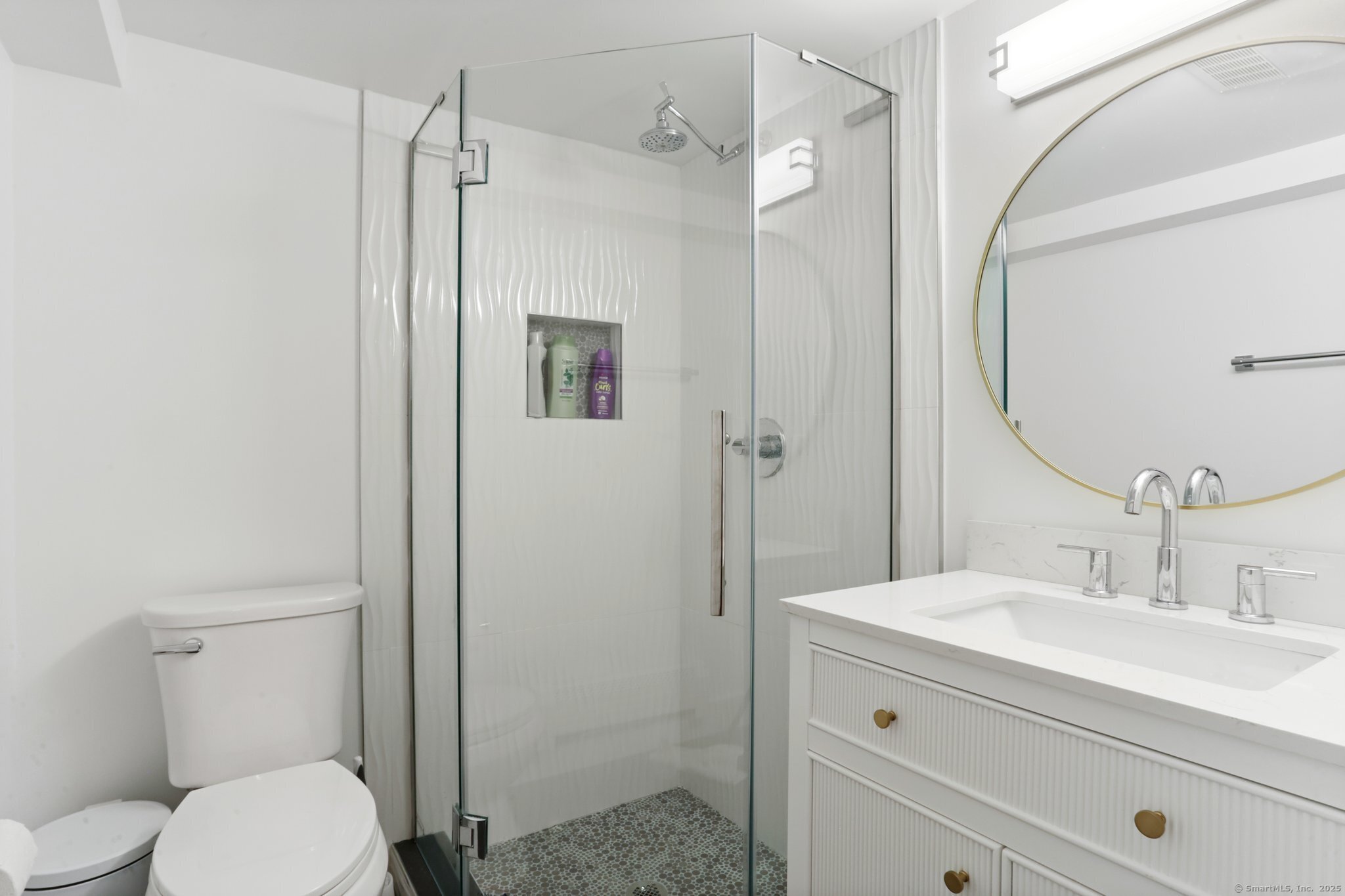 Greenwich, Connecticut 06807, United States, 4 Bedrooms Bedrooms, ,4 BathroomsBathrooms,Residential,Active,102779