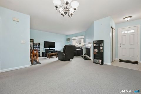 Tiny photo for 305 Willow Springs #305, New Milford, CT 06776 (MLS # 24163350)