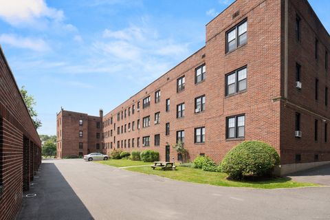 Tiny photo for 6 Highland Street #C1, West Hartford, CT 06119 (MLS # 24136452)