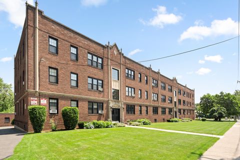 Tiny photo for 6 Highland Street #C1, West Hartford, CT 06119 (MLS # 24136452)