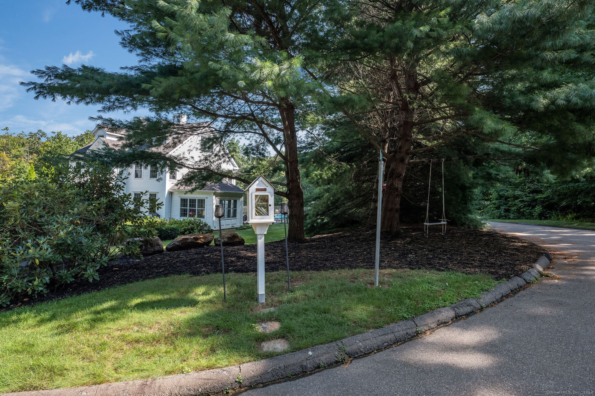 61 High Hill Circle, Madison, Connecticut image 39