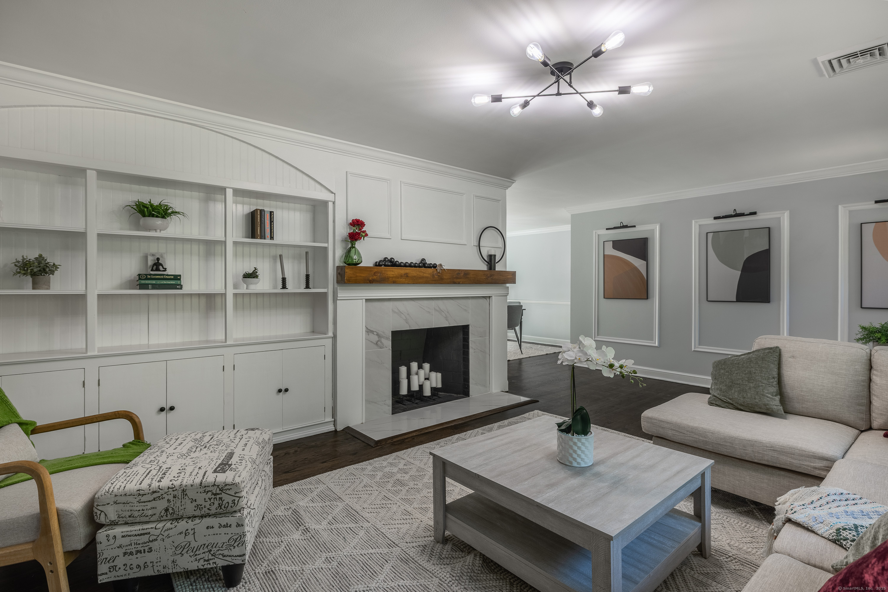 2428 Huntington Turnpike