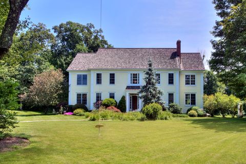 Homes For Sale - 9 Long Meadow Lane<br/> Redding, CT 06896