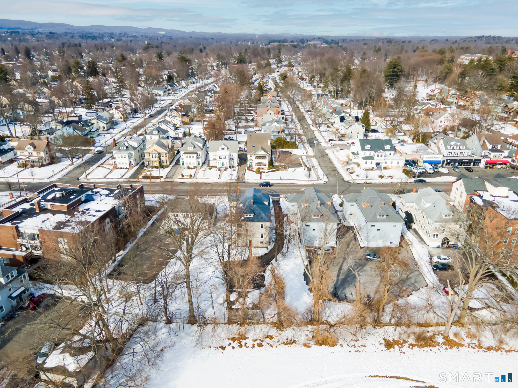 781 Farmington Avenue