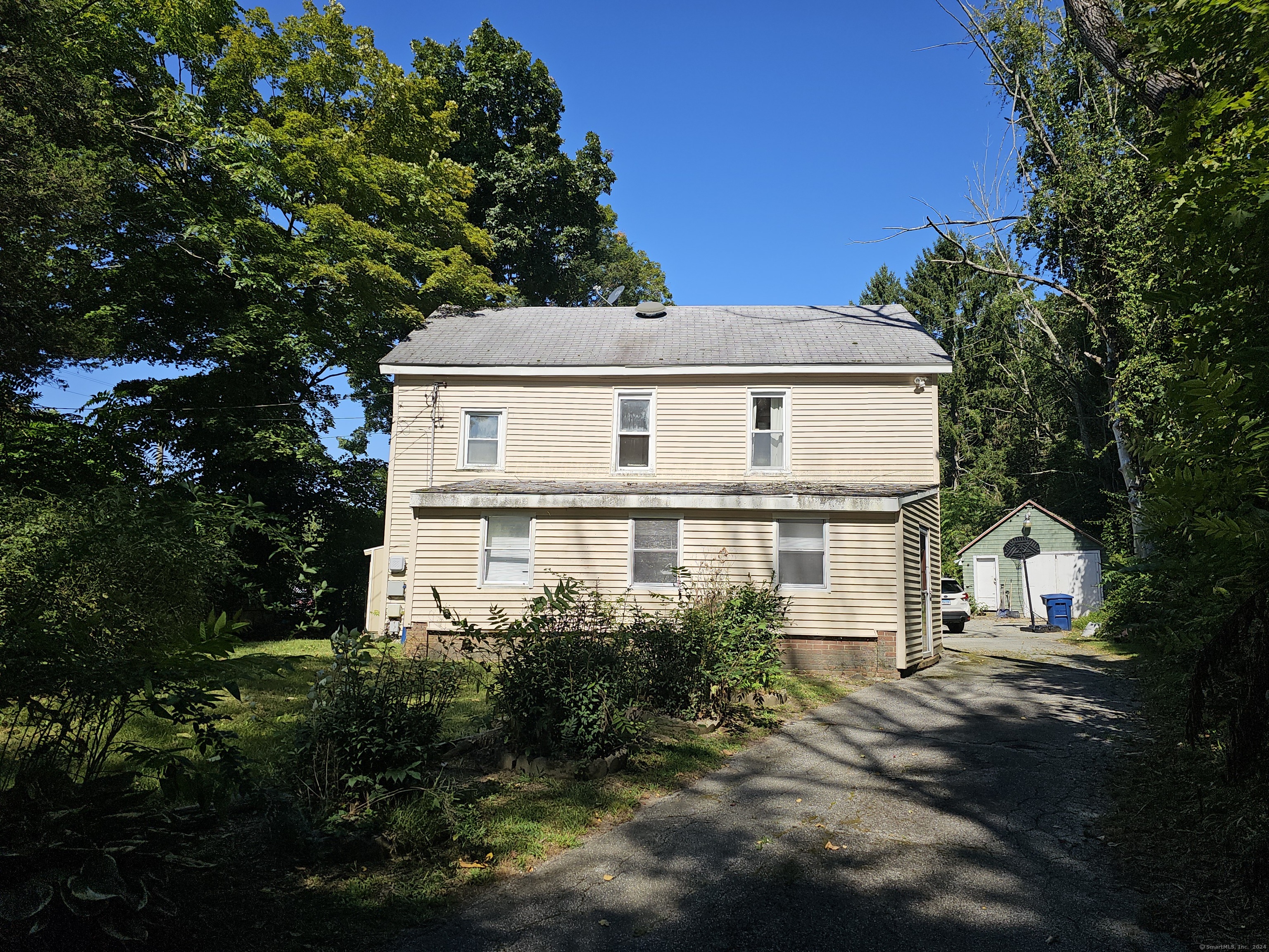 1067 Hartford Turnpike