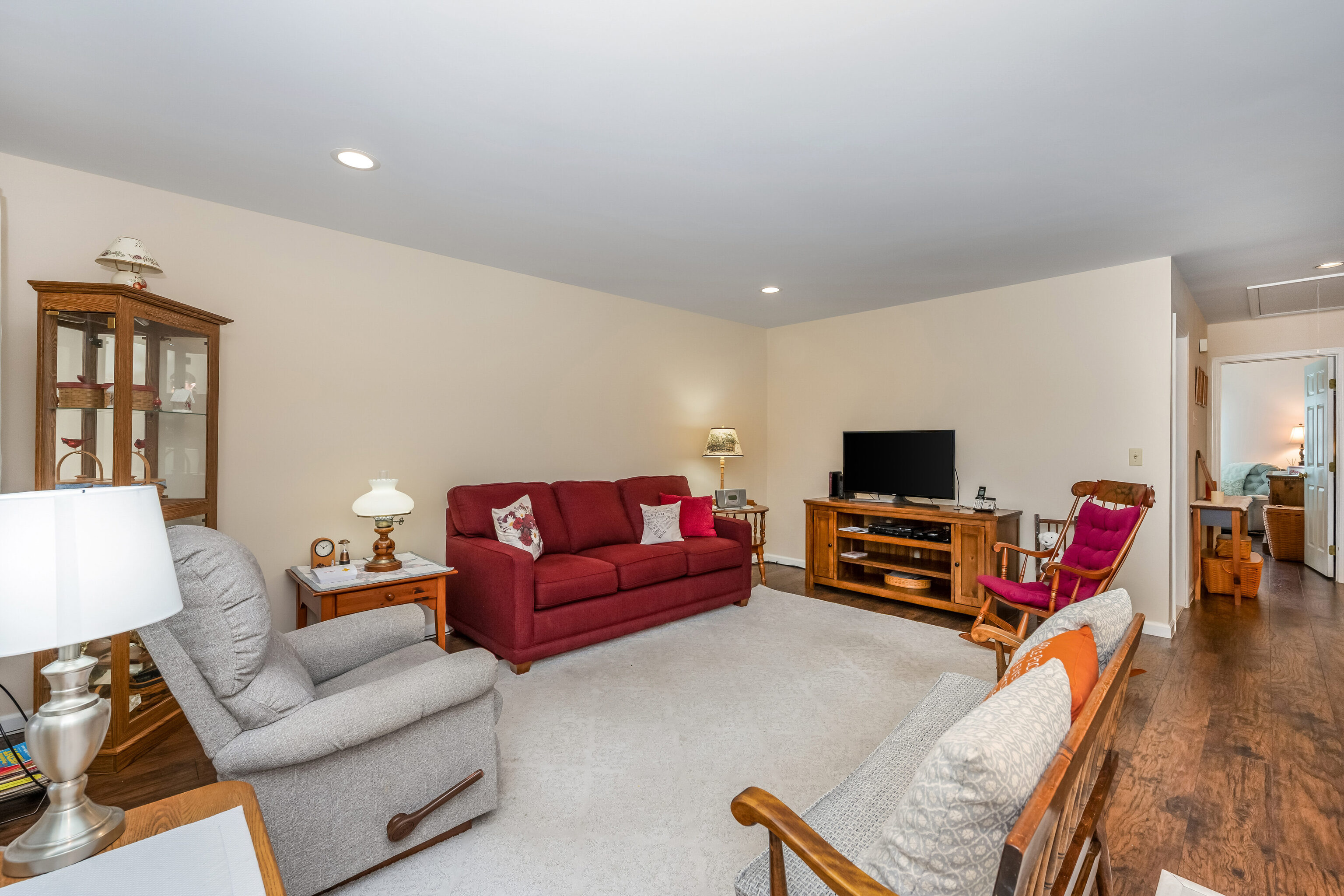 Monroe, Connecticut 06468, United States, 1 Bedroom Bedrooms, ,2 BathroomsBathrooms,Residential,Coming Soon,240872