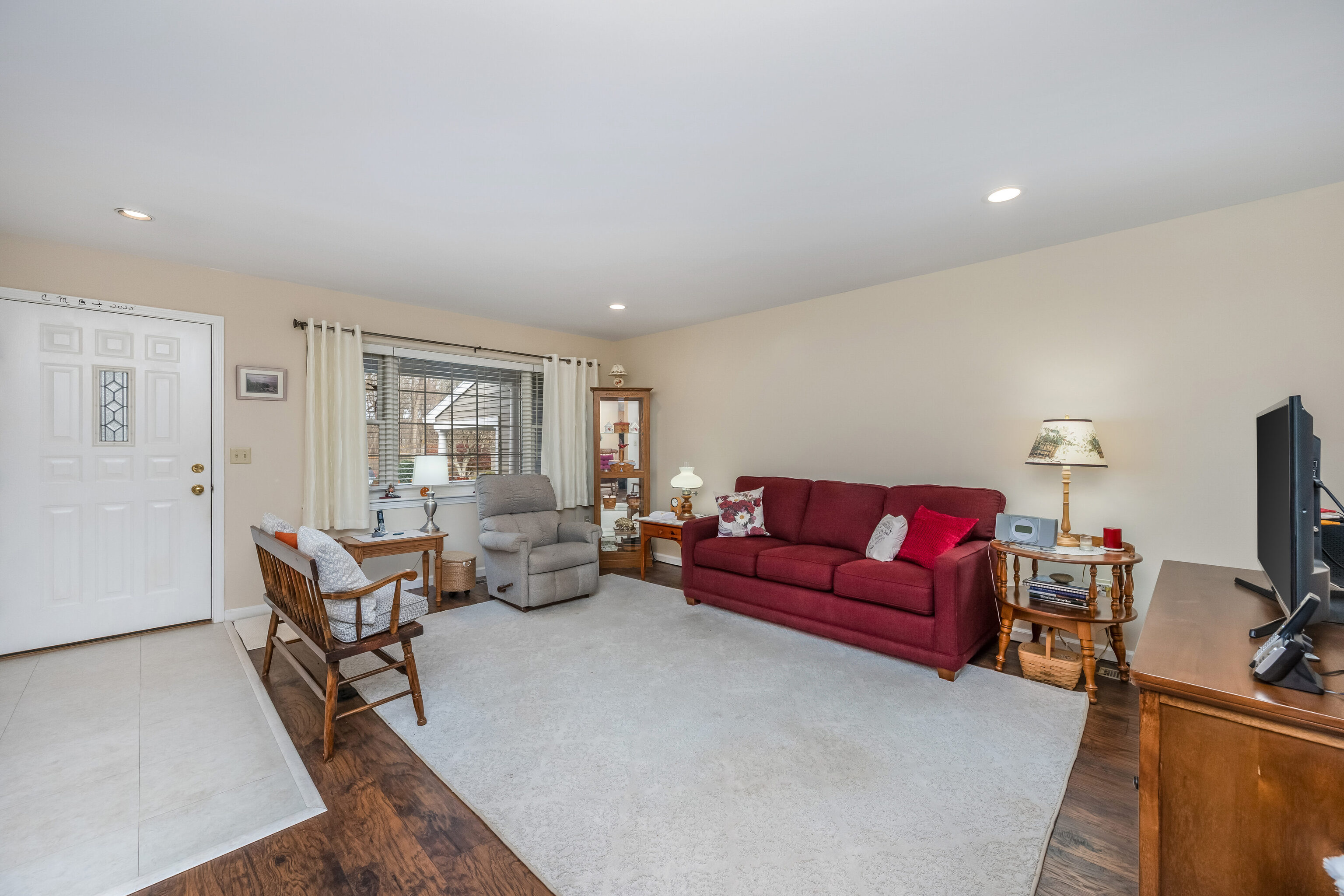 Monroe, Connecticut 06468, United States, 1 Bedroom Bedrooms, ,2 BathroomsBathrooms,Residential,Coming Soon,240872