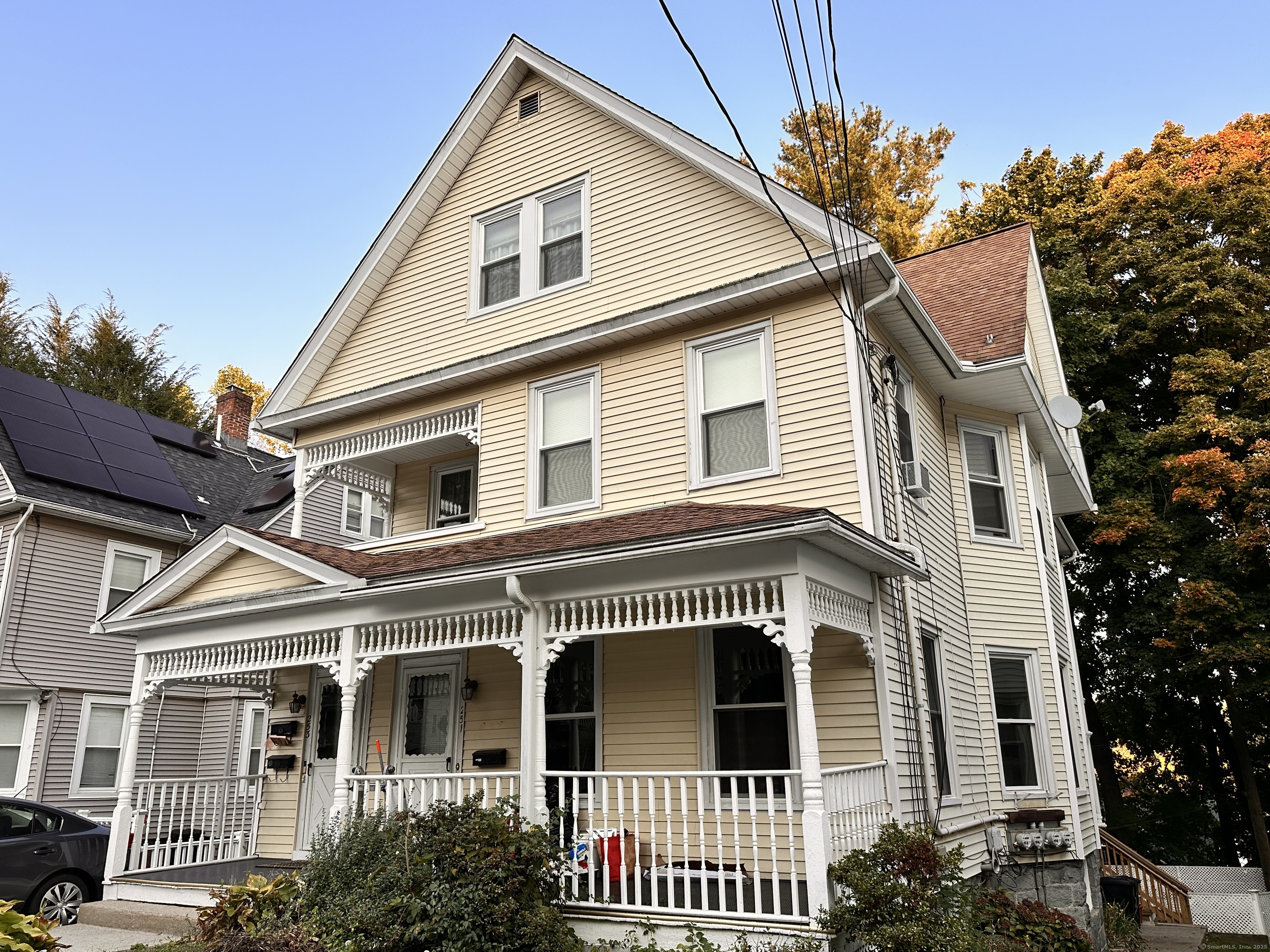 Rental Property at Olivia Street First Floo, Derby, Connecticut - Bedrooms: 3 
Bathrooms: 1 
Rooms: 5  - $2,000 MO.