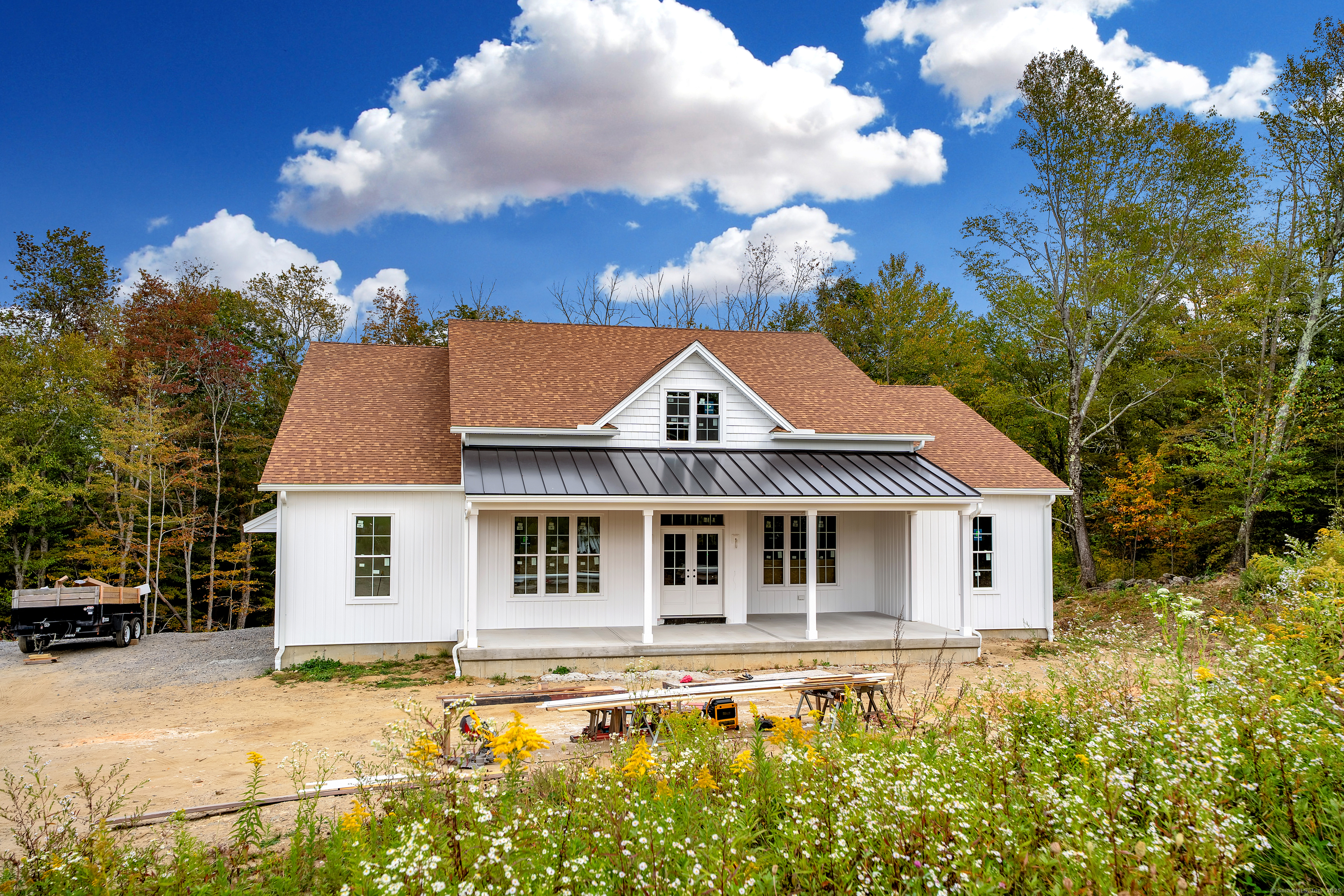 12 Meadowcrest Drive North