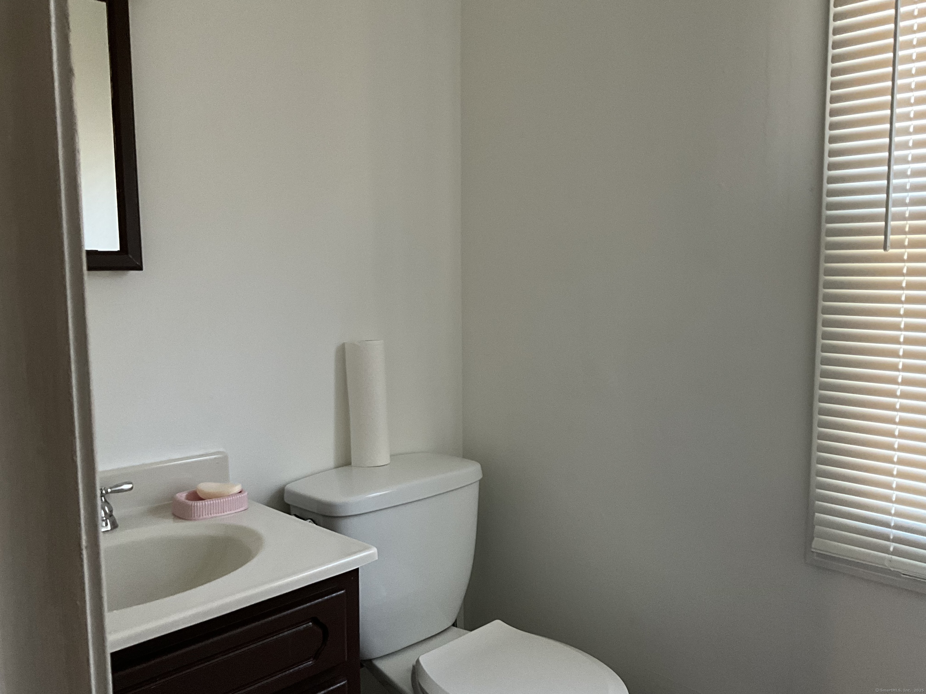 100 Woodward Avenue, New Haven, Connecticut image 8