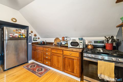 Tiny photo for 4 Washington Heights, Meriden, CT 06451 (MLS # 24163860)