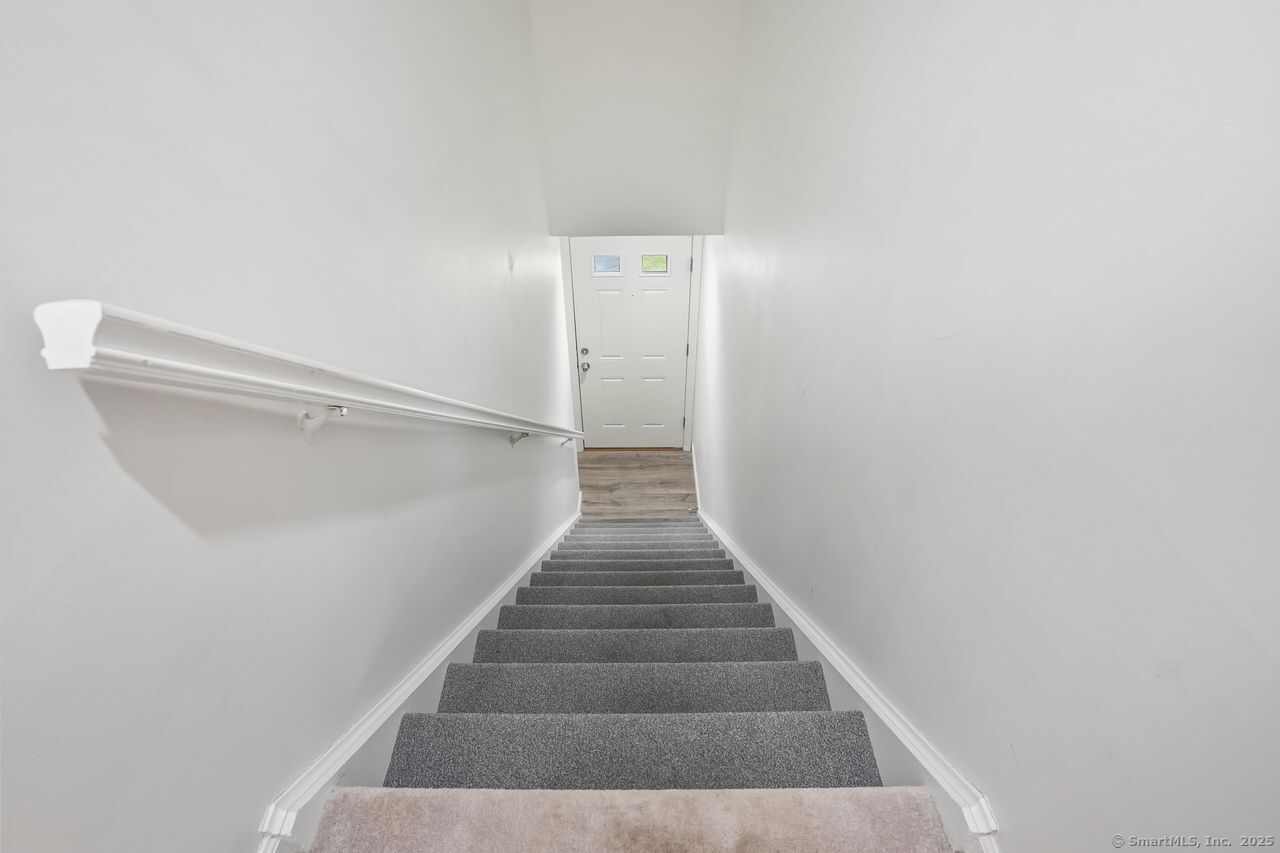 13 Lance Circle #13, Bridgeport, Connecticut image 6
