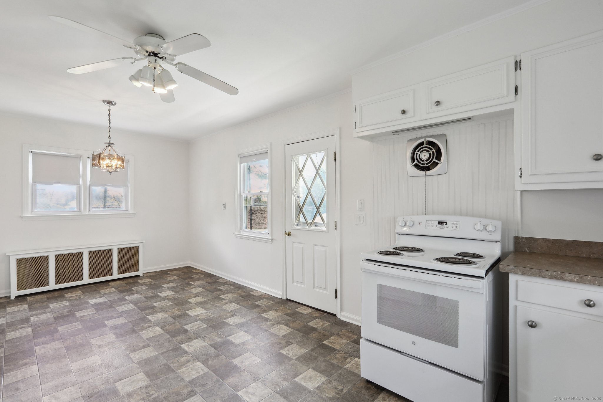 10 Oak Street, Danbury, Connecticut image 14