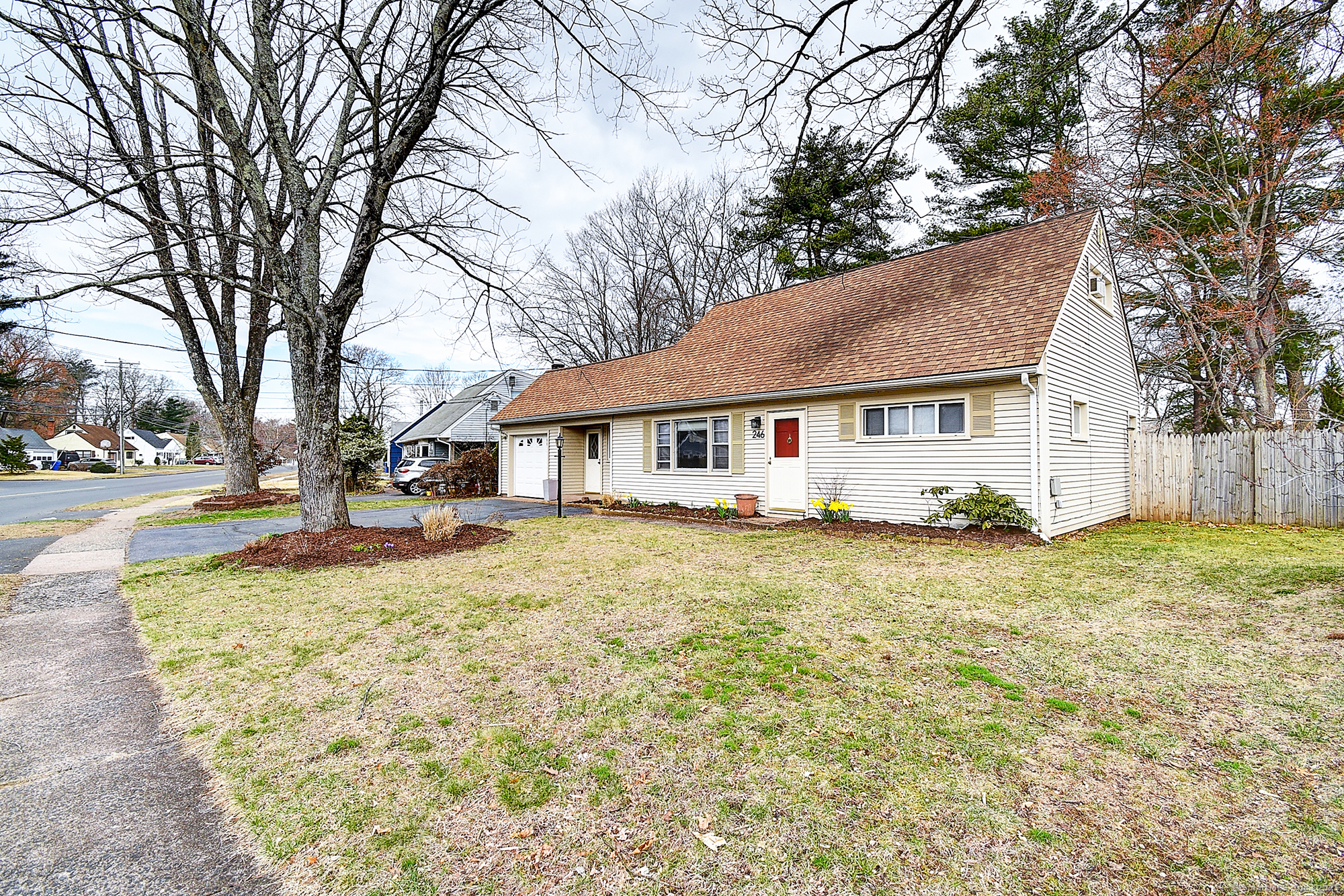 246 Oconnell Drive, East Hartford, Connecticut image 37