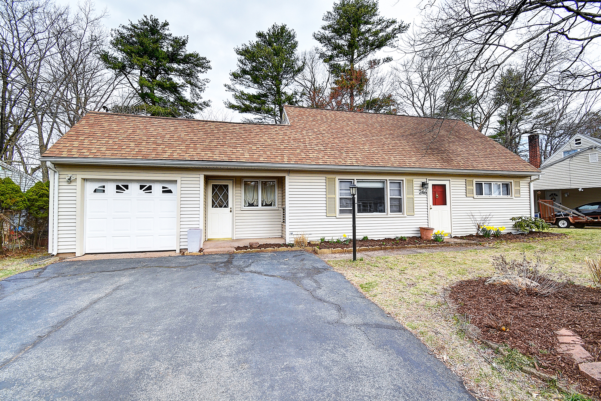 246 Oconnell Drive, East Hartford, Connecticut image 1