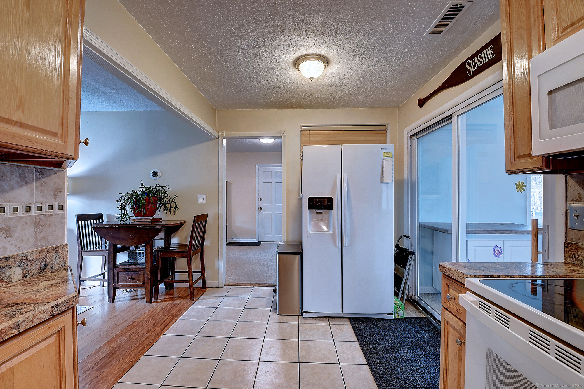 246 Oconnell Drive, East Hartford, Connecticut image 6