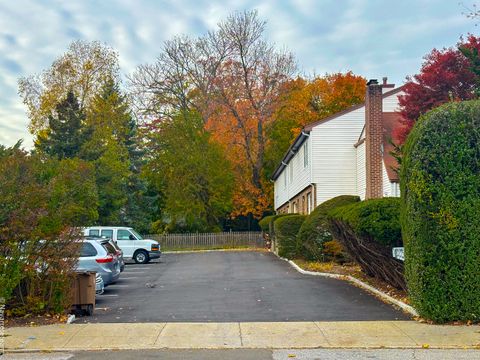 Tiny photo for 209 Seaside Avenue #APT 2, Stamford, CT 06902 (MLS # 24127047)