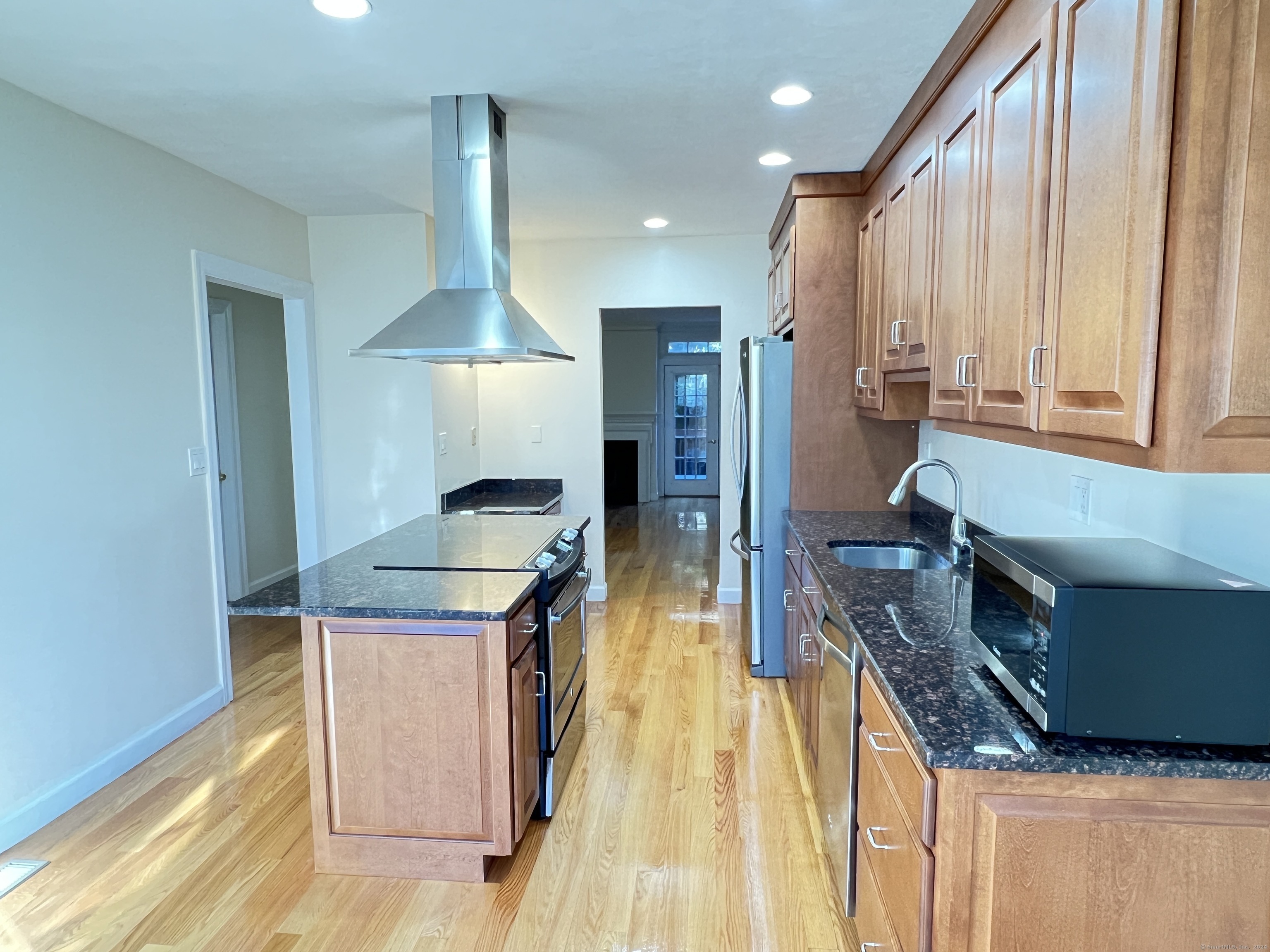 2675 Park Avenue #8, Bridgeport, Connecticut image 4