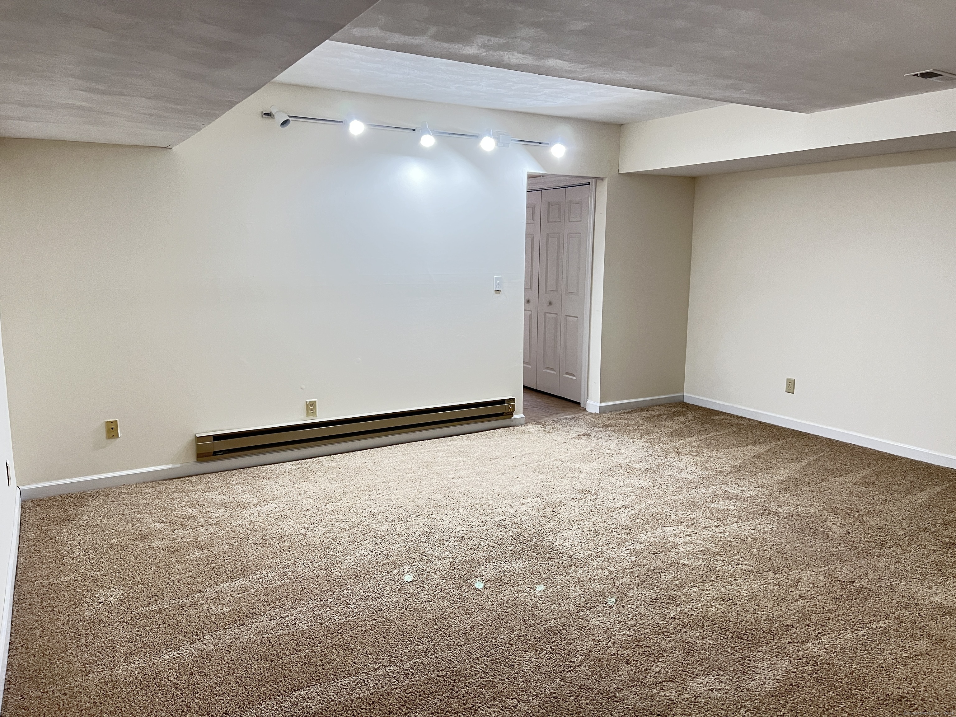 2675 Park Avenue #8, Bridgeport, Connecticut image 24
