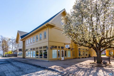 Photo of 27 N Main Street #9A, Kent, CT 06757 (MLS # 24170394)