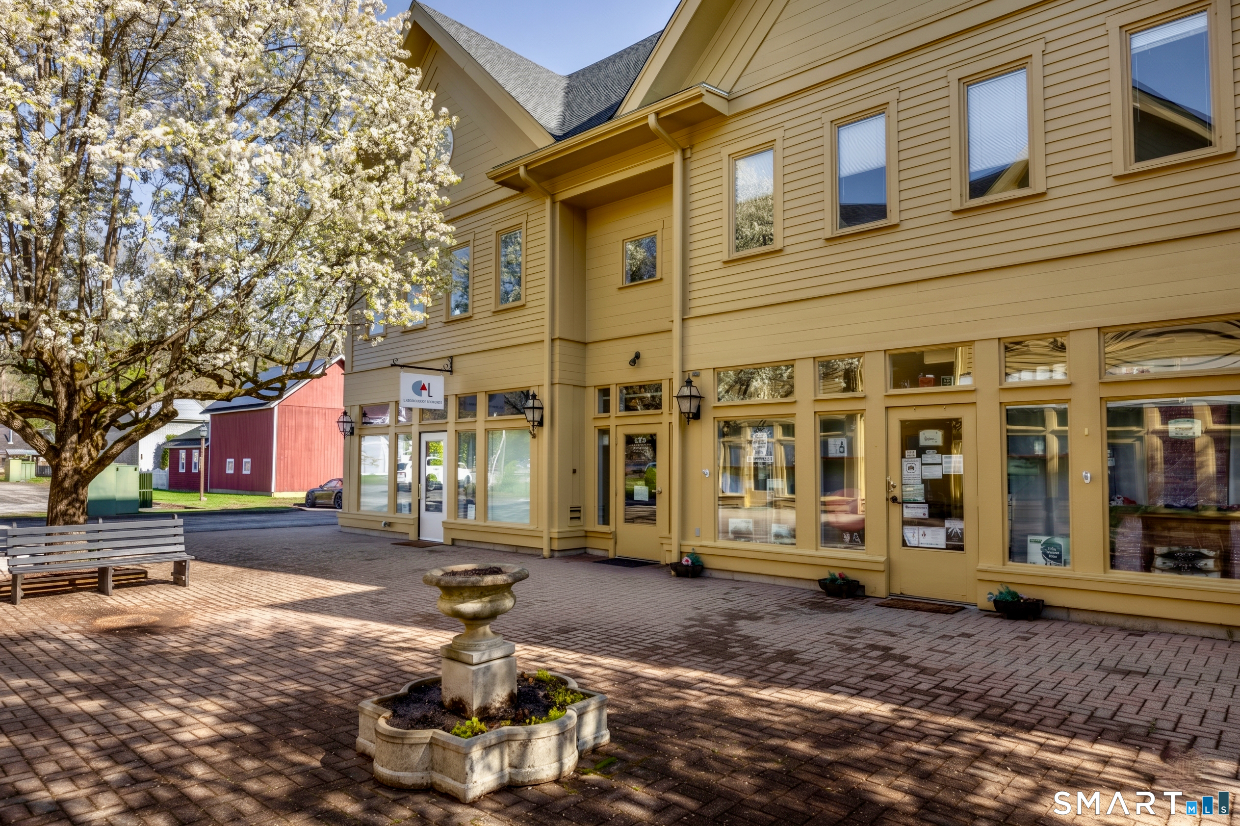 27 North Main Street 9A