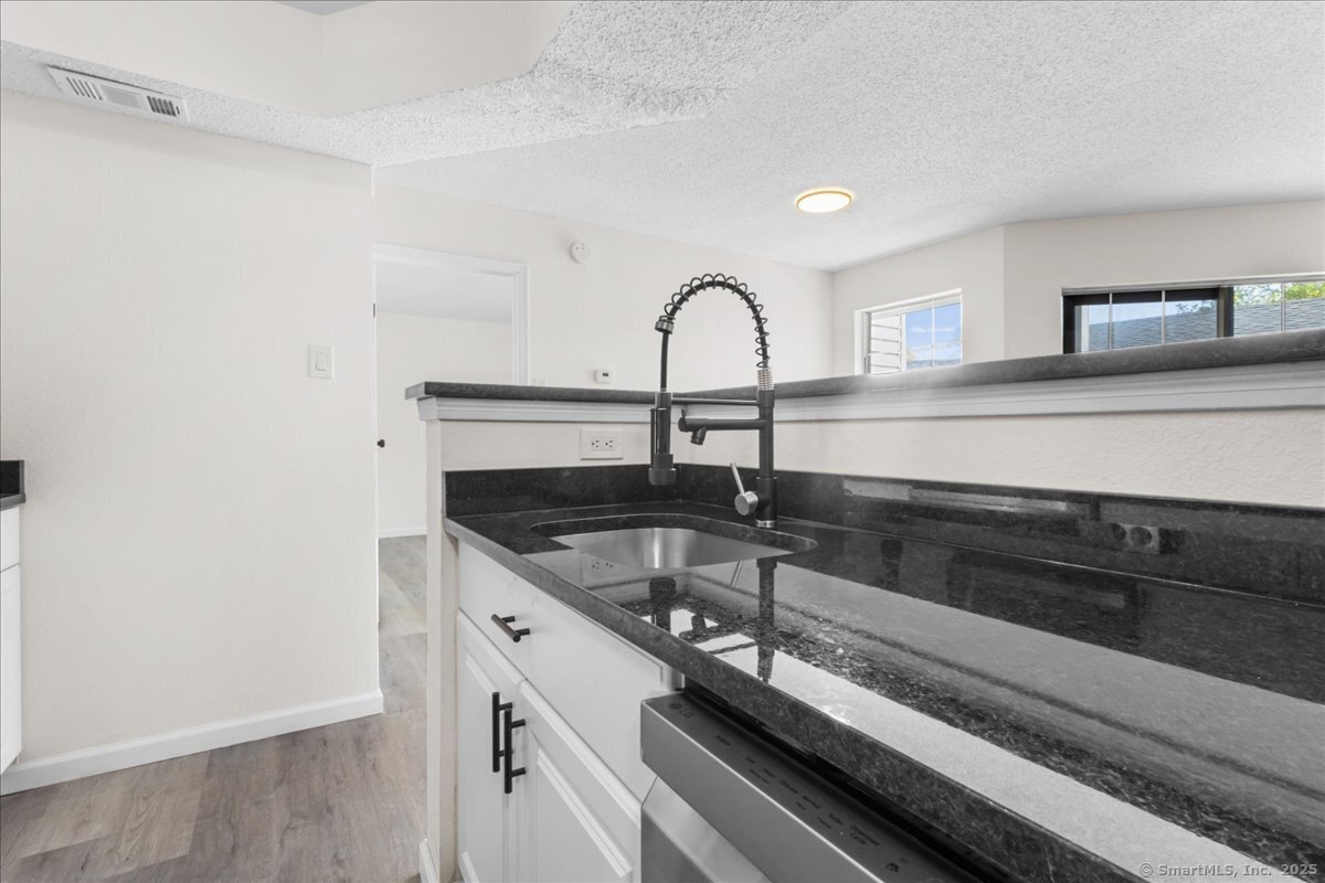 85 Crown Knoll Court #APT 117, Groton, Connecticut image 11