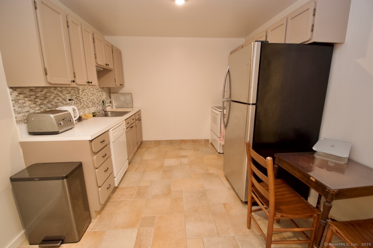 201 College Street #11, Middletown, Connecticut image 11