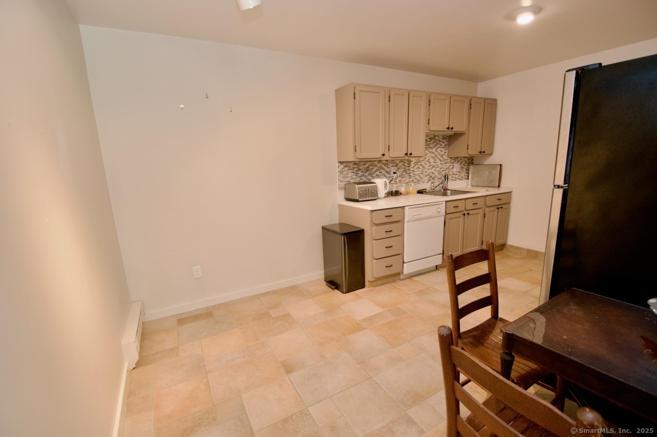 201 College Street #11, Middletown, Connecticut image 13