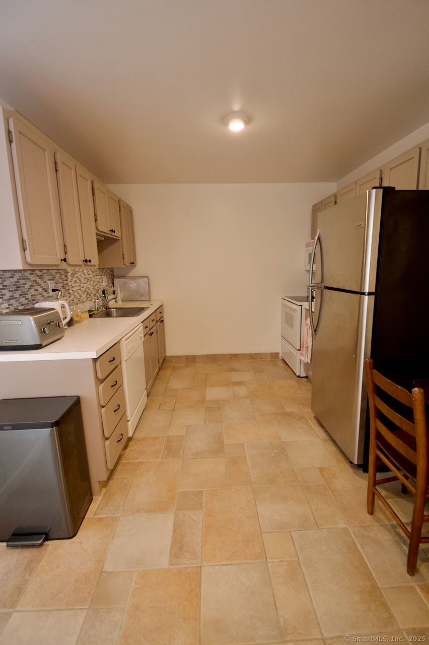 201 College Street #11, Middletown, Connecticut image 16