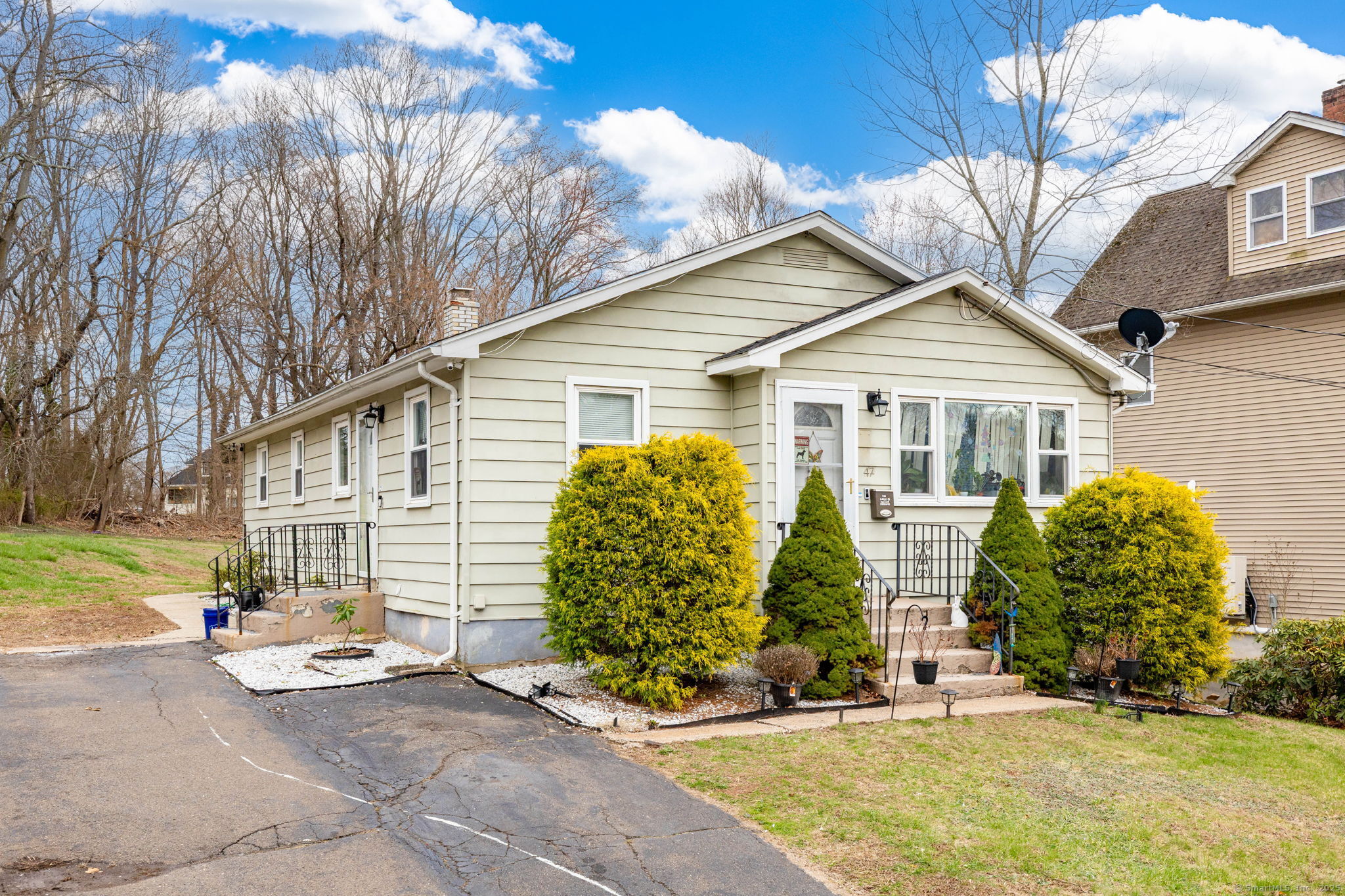 47 Graveline Avenue, Meriden, Connecticut image 1