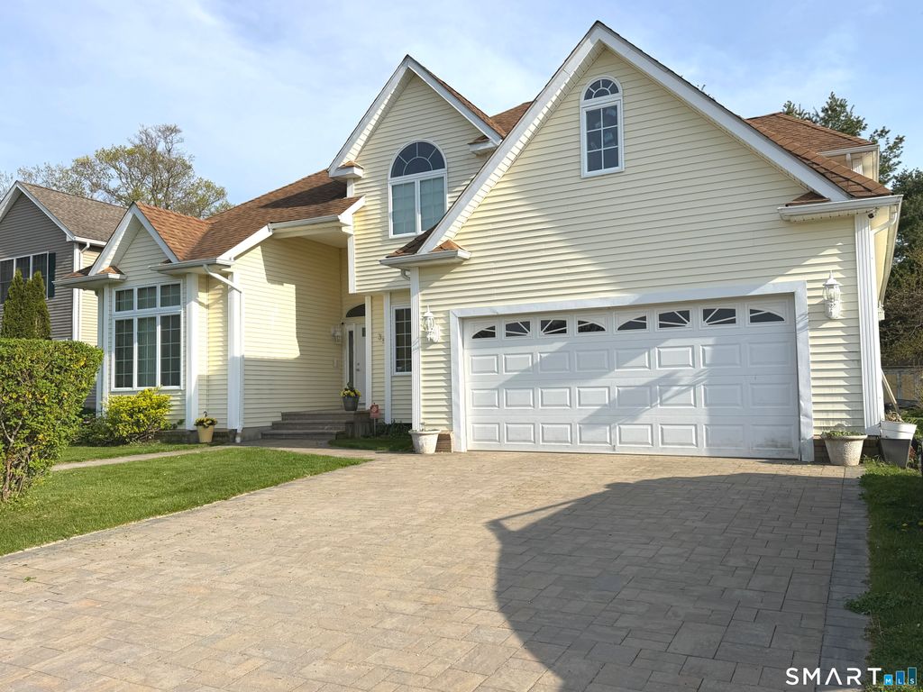 Photo of 35 Emerald Pines Road, Waterbury, CT 06704 (MLS # 24174959)