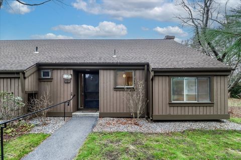 487 Heritage Village B Southbury CT 06488