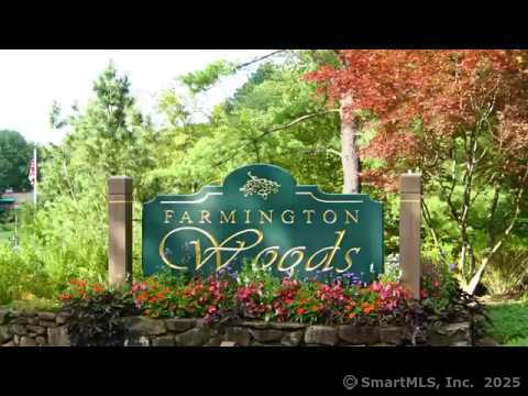 Maple Lane 17, Avon, Connecticut - 3 Bedrooms  
3 Bathrooms  
6 Rooms - 