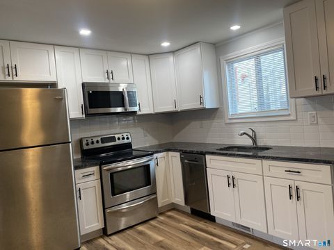 Tiny photo for 421 Allen Street #APT C6, New Britain, CT 06053 (MLS # 24145622)