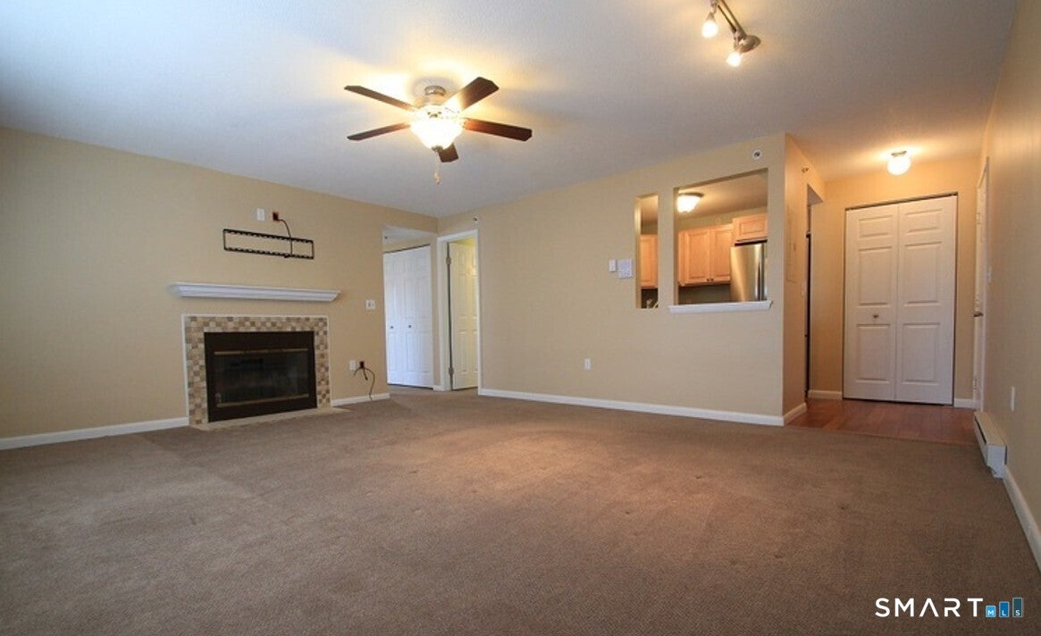 82 Longview Street 44