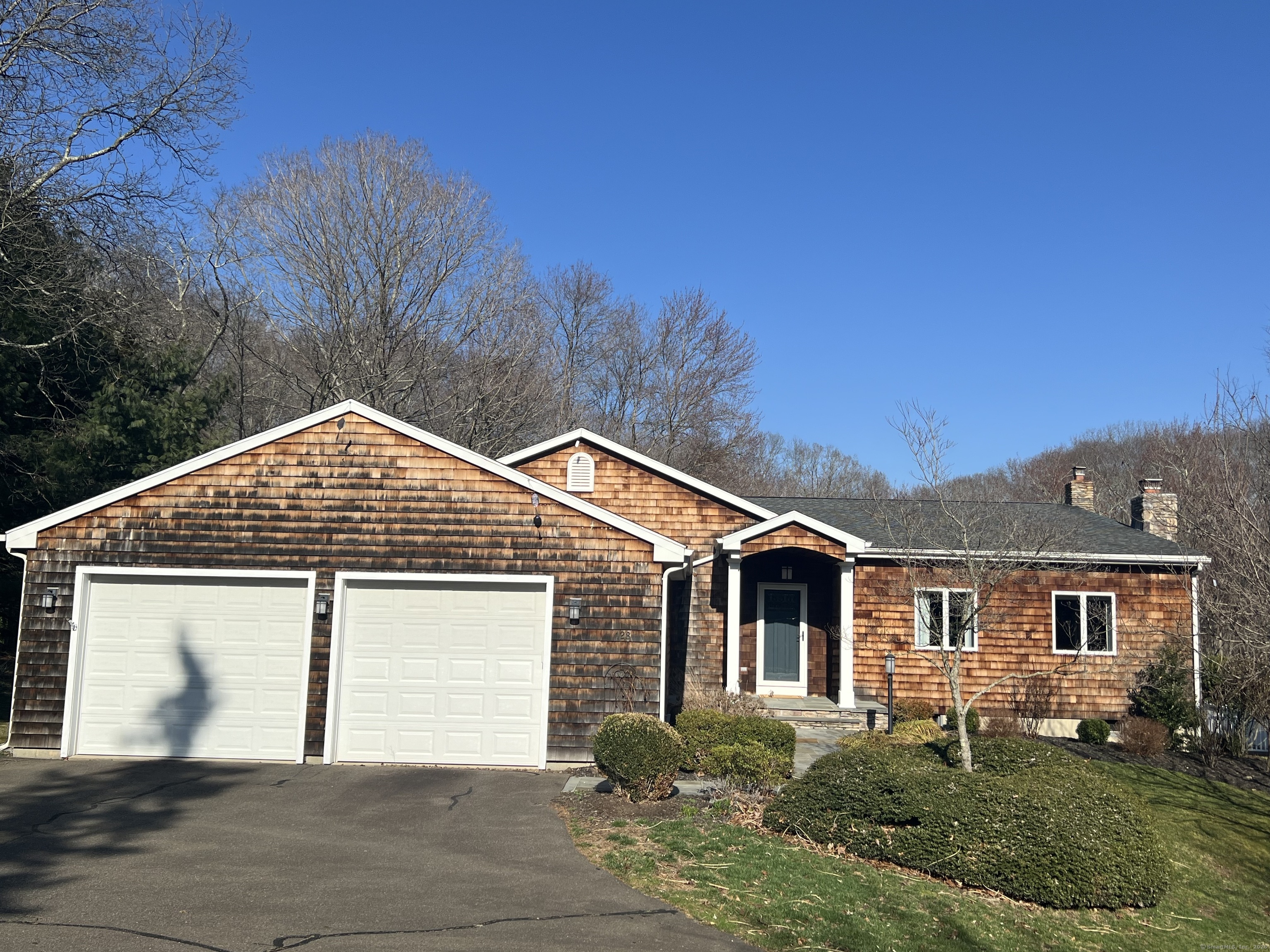 128 Horse Pond Road, Madison, Connecticut image 1