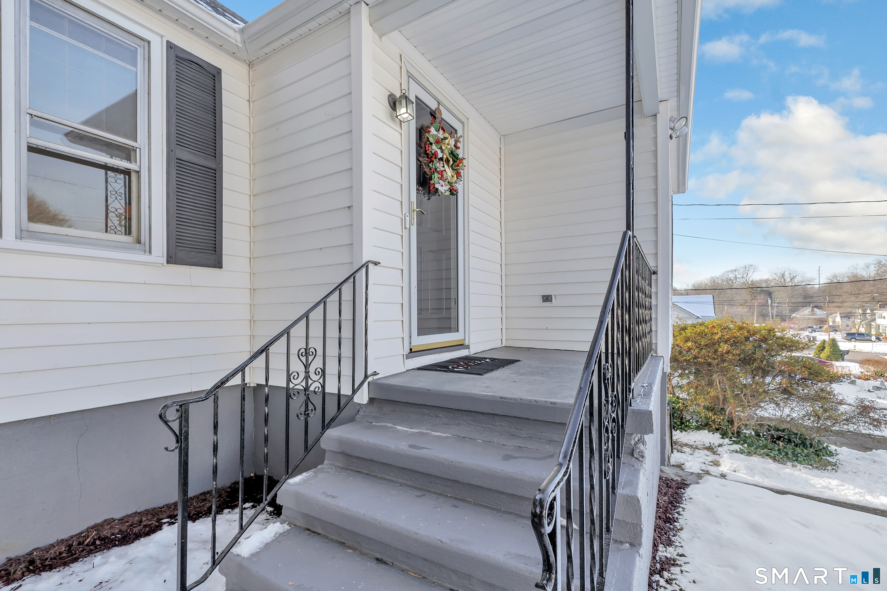 9 Sunny Ridge Parkway