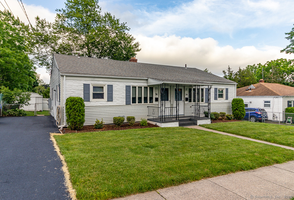 Property for Sale at 7th Street, Newington, Connecticut - Bedrooms: 4 
Bathrooms: 2 
Rooms: 8  - $369,000