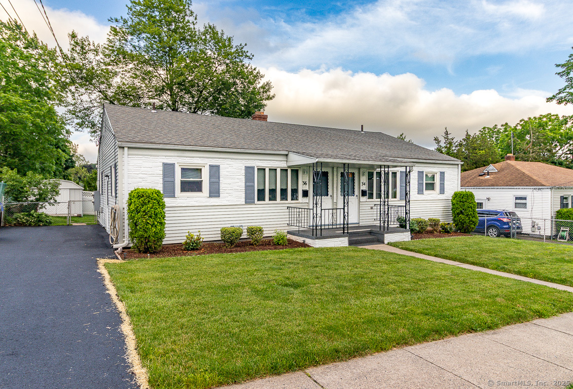 Property for Sale at 7th Street, Newington, Connecticut - Bedrooms: 4 
Bathrooms: 2 
Rooms: 8  - $369,000