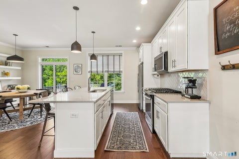 Tiny photo for 21 Brentwood Circle #21, Danbury, CT 06810 (MLS # 24193068)