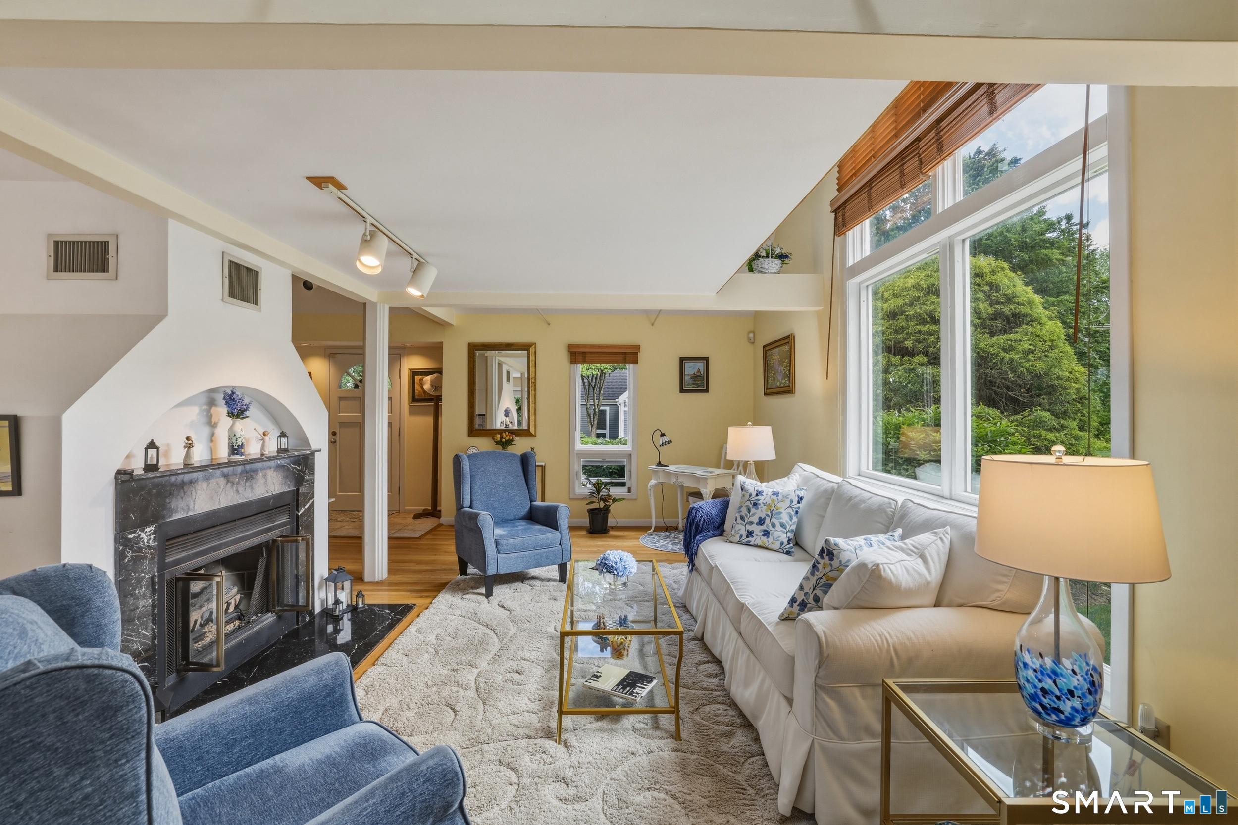 20 Centre Village Drive 20