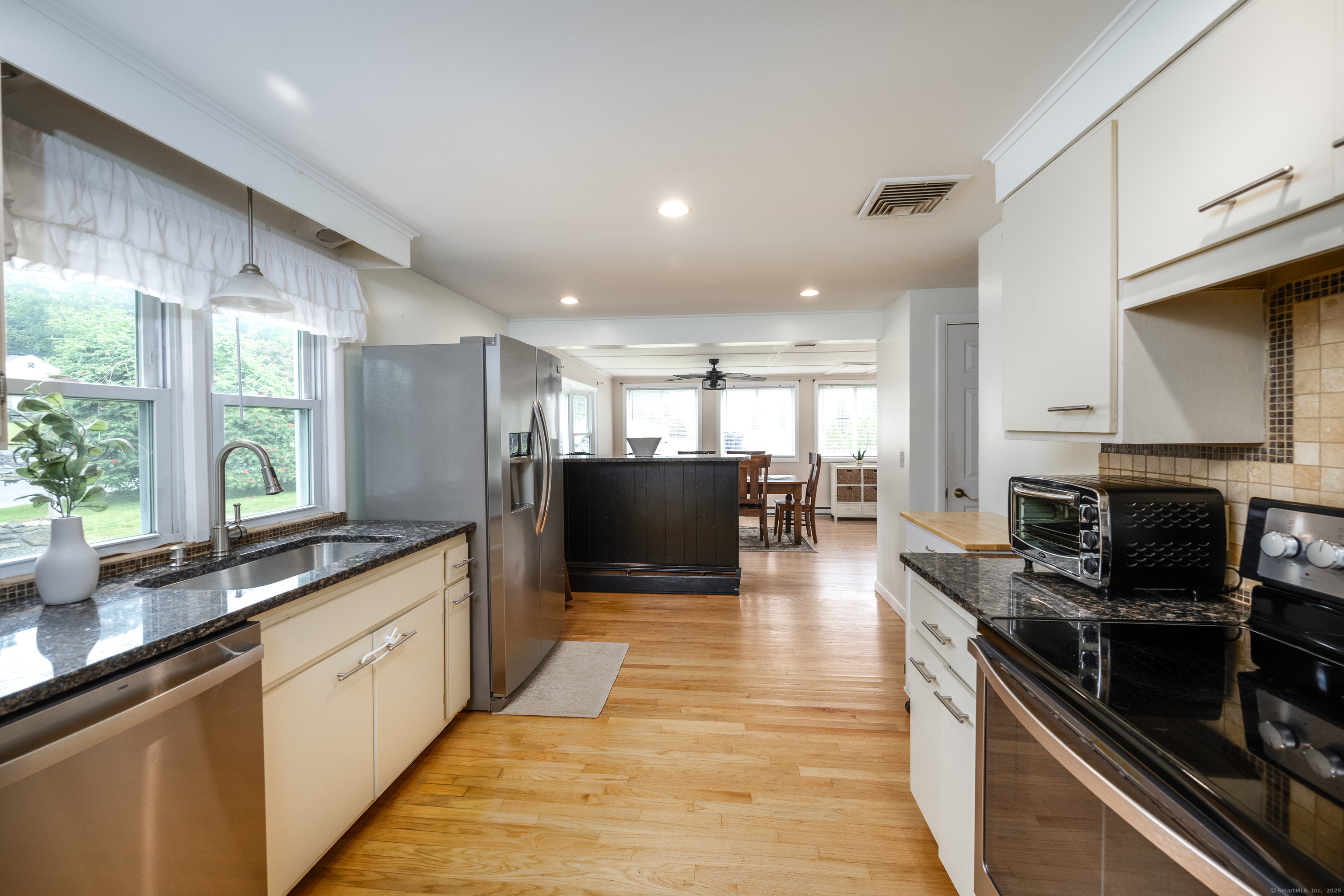 16 Westview Drive