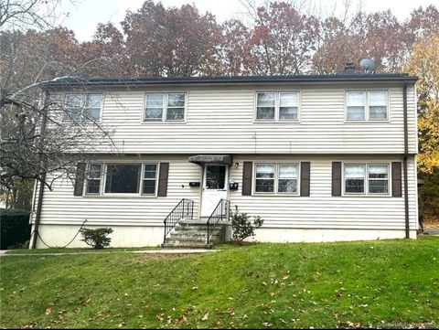 18 High Top Circle Hamden CT 06514