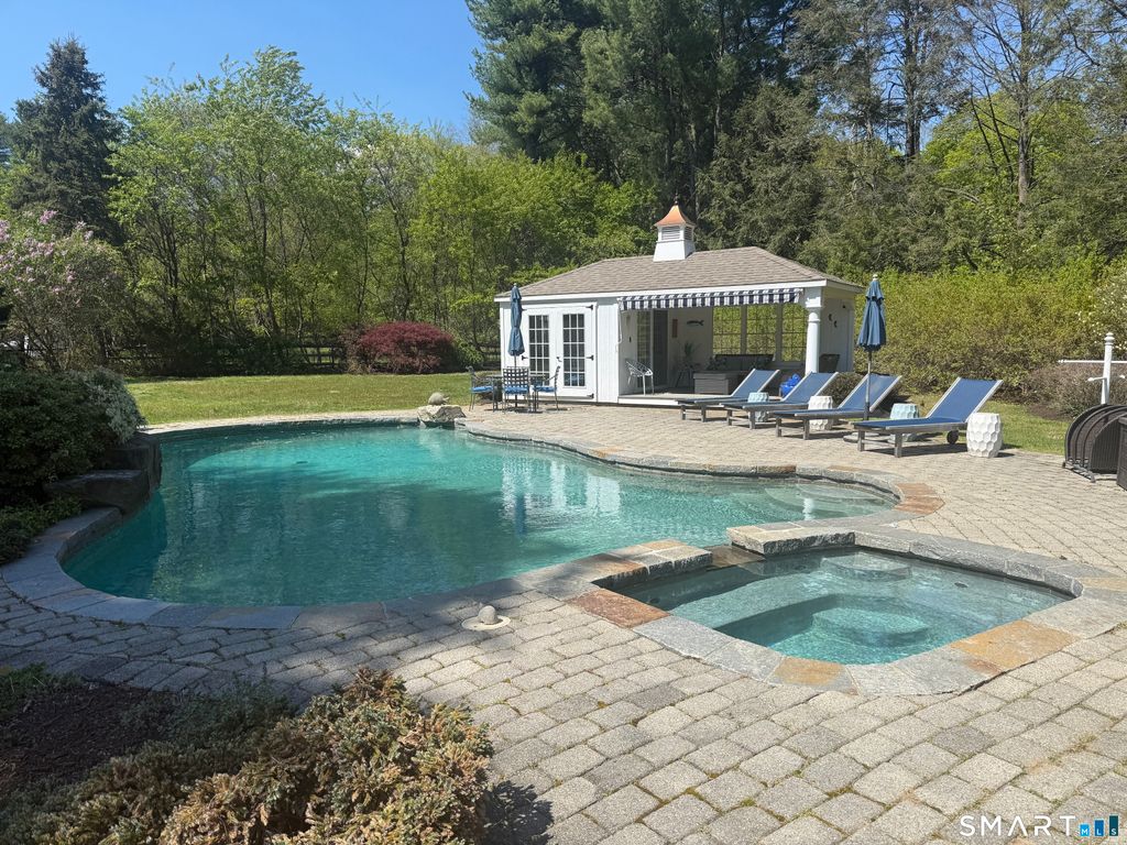 Photo of 40 Hill Brook Lane, Fairfield, CT 06824 (MLS # 24172448)