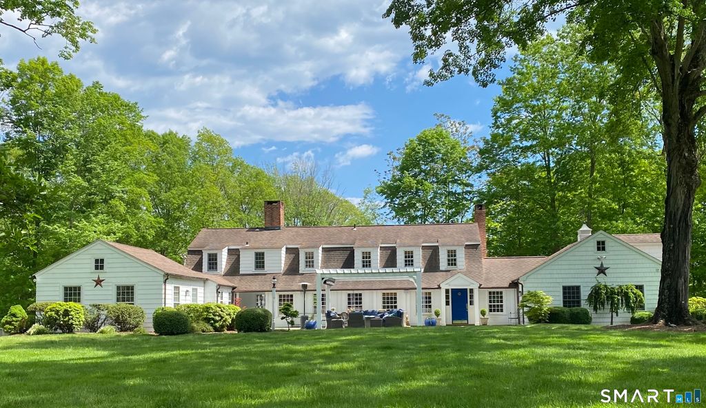 Photo of 40 Hill Brook Lane, Fairfield, CT 06824 (MLS # 24172448)